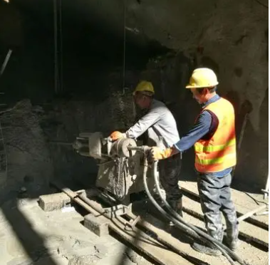 开福水下抗分散灌浆料特点 水下不分散注浆料介绍